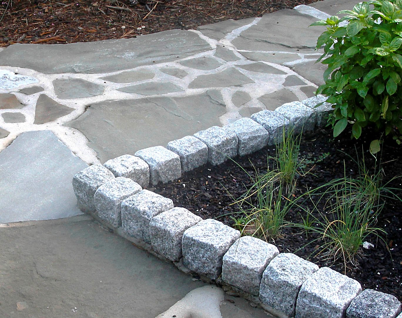 landscape edging ideas with rock